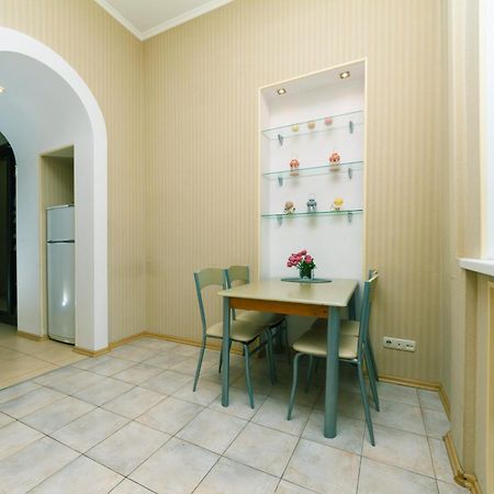 Apartment Baseina Khreschatyk เคียฟ ภายนอก รูปภาพ